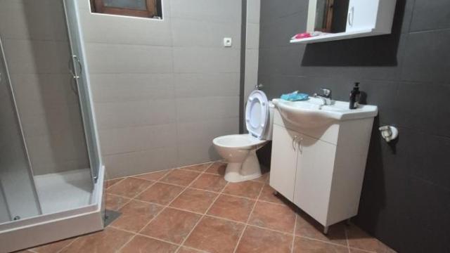 Kuća, Trosoban, Izdavanje, 100m2, Miljakovac, Rakovica, Miljakovačke livade