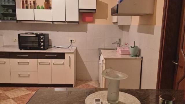 Kuća, Trosoban, Izdavanje, 100m2, Miljakovac, Rakovica, Miljakovačke livade