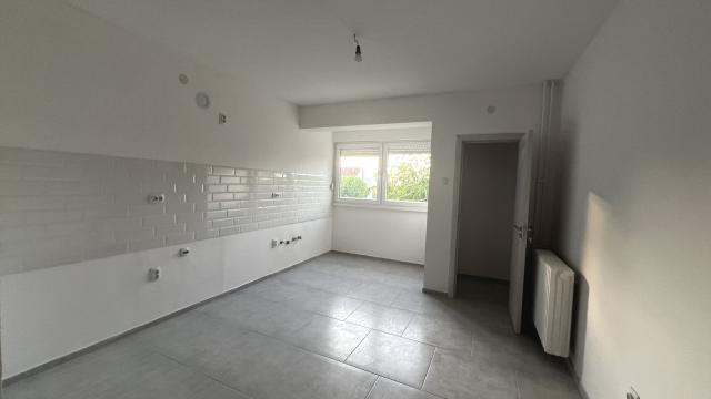Kuća, Petosoban i veći, Prodaja, 163m2, Tamiska