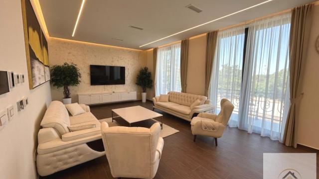 Stan, četvorosoban, Izdavanje, 120m2, Sremska Kamenica, Petrovaradin, Novi Sad