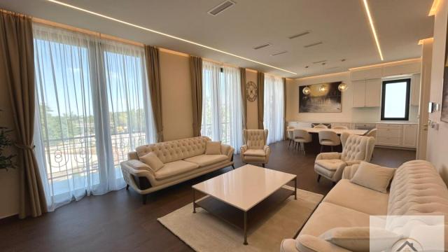 Stan, četvorosoban, Izdavanje, 120m2, Sremska Kamenica, Petrovaradin, Novi Sad