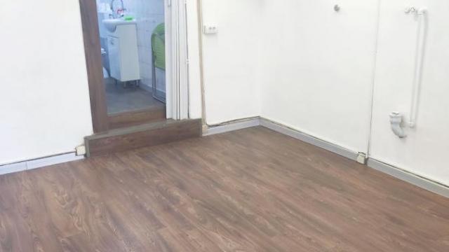 Poslovni prostor, Jednosoban, Izdavanje, 21m2, Banovo brdo, Čukarica, Požeška