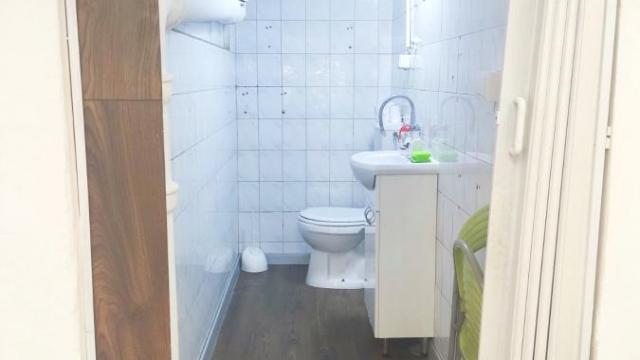 Poslovni prostor, Jednosoban, Izdavanje, 21m2, Banovo brdo, Čukarica, Požeška