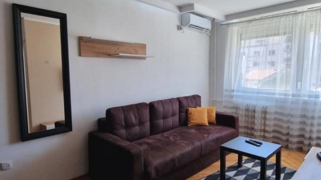 Stan, Jednoiposoban, Izdavanje, 40m2, Dorćol, Stari grad, Strahinjića Bana