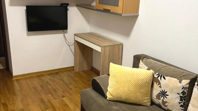 Stan, Trosoban, Izdavanje, 78m2, Banjica, Voždovac, Bulevar Oslobođenja