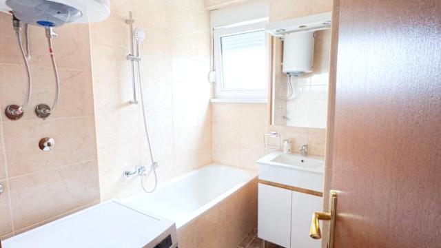 Stan, Dvoiposoban, Izdavanje, 60m2, Južni bulevar, Vračar, Maksima Gorkog