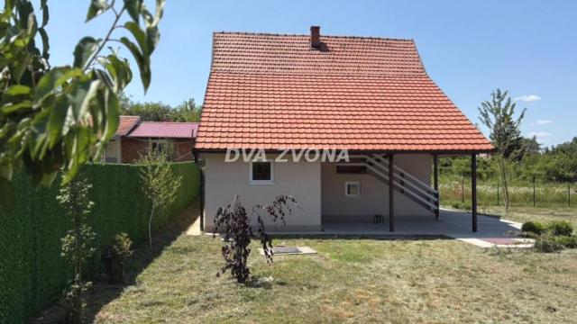 Kuća, Troiposoban, Prodaja, 82m2, Krčedin, Okolno mesto, Indjija