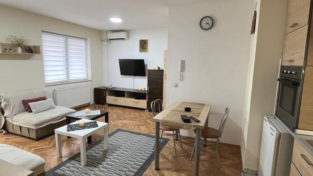 Stan, Dvosoban, Izdavanje, 35m2, Vojvode Mišića