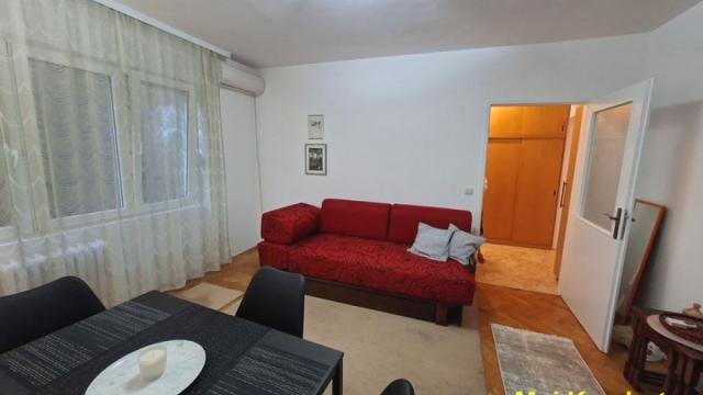 Stan, Garsonjera, Izdavanje, 25m2, Kalenić pijaca, Vračar, Požarevačka