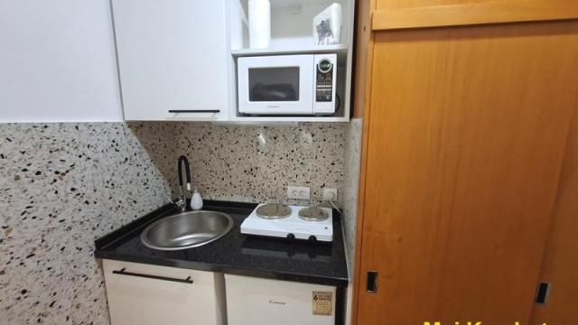 Stan, Garsonjera, Izdavanje, 25m2, Kalenić pijaca, Vračar, Požarevačka