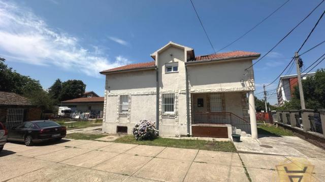 Kuća, Izdavanje, 204m2, Mali Mokri Lug, Zvezdara, Narodnog fronta