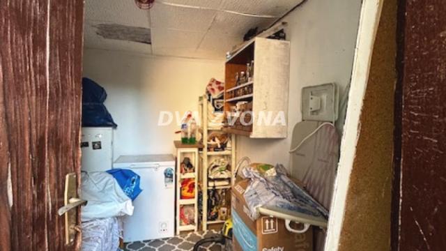Kuća, četvorosoban, Prodaja, 37m2, Čortanovci, Okolno mesto, Indjija