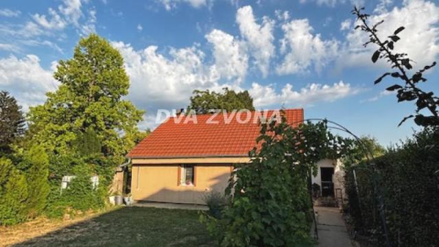 Kuća, četvorosoban, Prodaja, 37m2, Čortanovci, Okolno mesto, Indjija