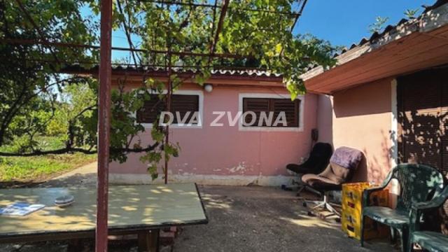 Kuća, Dvosoban, Prodaja, 18m2, Čortanovci, Okolno mesto, Indjija