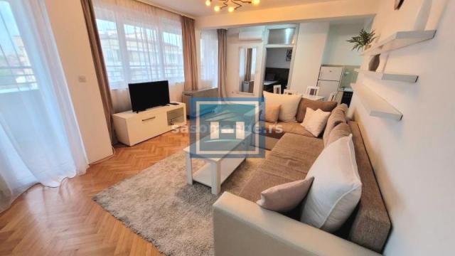 Stan, Izdavanje, 95m2, Centar, Gradska lokacija, Ćuprija