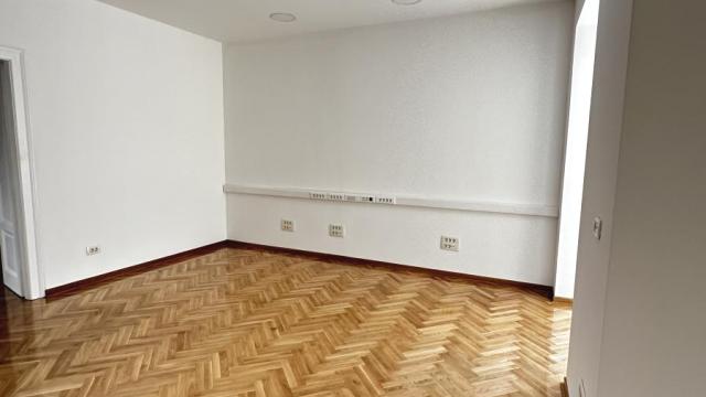 Stan, Trosoban, Izdavanje, 91m2, Studentski trg, Stari grad, Kralja Petra