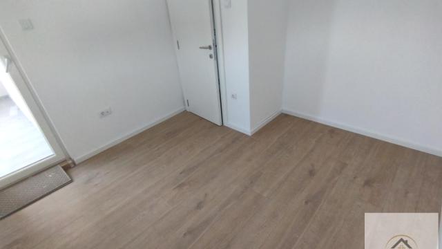Stan, četvorosoban, Prodaja, 101m2, Veternik, Novi Sad, Novi Sad
