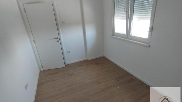 Stan, četvorosoban, Prodaja, 101m2, Veternik, Novi Sad, Novi Sad