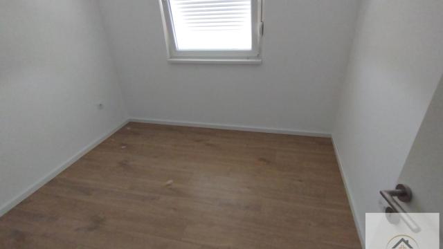 Stan, četvorosoban, Prodaja, 101m2, Veternik, Novi Sad, Novi Sad