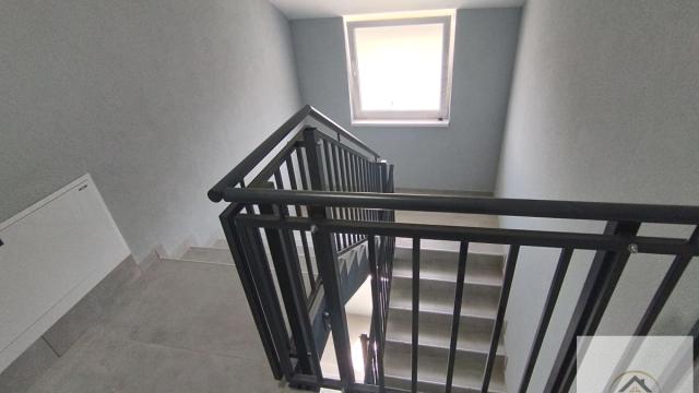 Stan, četvorosoban, Prodaja, 101m2, Veternik, Novi Sad, Novi Sad