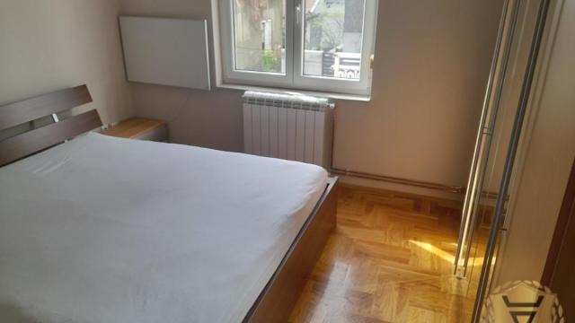 Stan, četvorosoban, Izdavanje, 104m2, Cvetkova pijaca, Zvezdara, Vojvode Dovezenskog