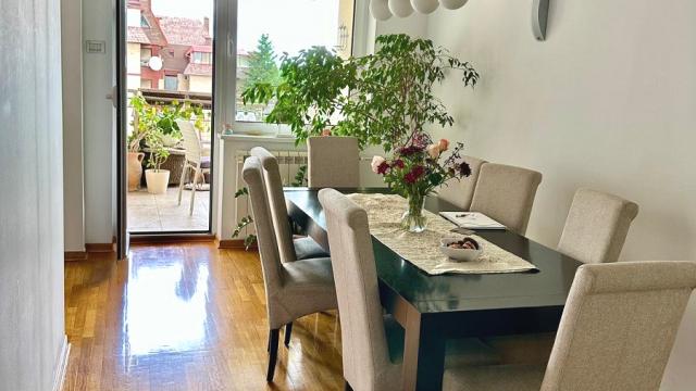 Stan, Trosoban, Prodaja, 90m2, Dunavski kej