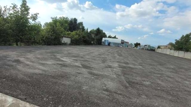 Plac, Izdavanje, m2, Surčin (mesto), Surčin, Vojvođanska