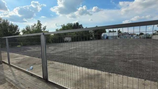 Plac, Izdavanje, m2, Surčin (mesto), Surčin, Vojvođanska