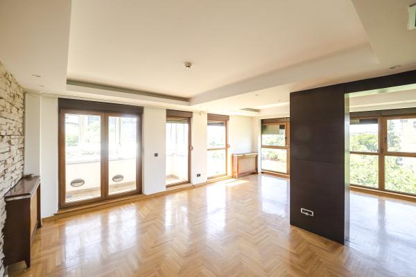 izdavanje, stanova,
beograd, 924668, petosoban-i-veci-spanskih-boraca