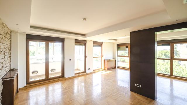 Stan, Petosoban i veći, Izdavanje, 174m2, Španskih boraca