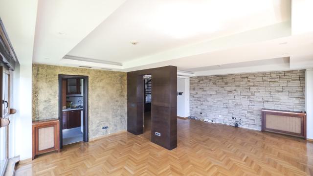 Stan, Petosoban i veći, Izdavanje, 174m2, Španskih boraca