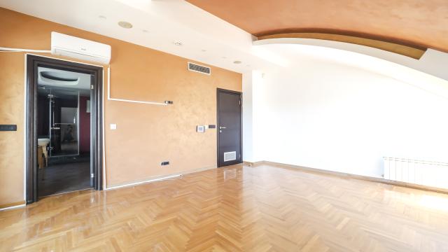 Stan, Petosoban i veći, Izdavanje, 174m2, Španskih boraca