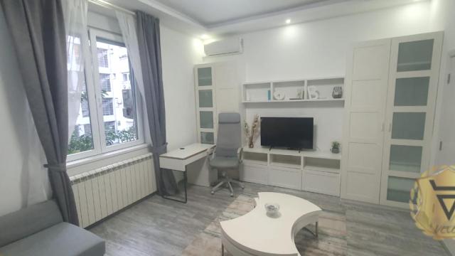 Stan, Dvosoban, Izdavanje, 40m2, Gundulićev venac, Stari grad, Gundulićev venac