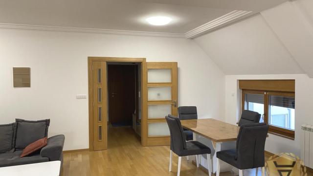 Stan, četvorosoban, Izdavanje, 110m2, Hram svetog Save, Vračar, Podgorička