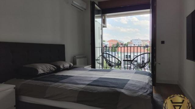 Stan, Trosoban, Izdavanje, 70m2, Južni bulevar, Vračar, Braće Radovanović