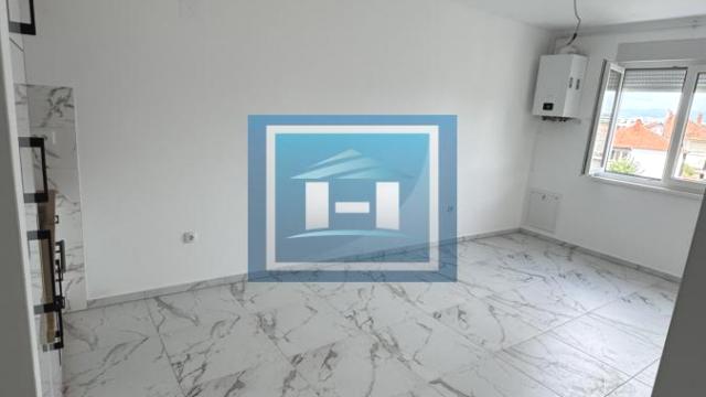 Stan, Jednoiposoban, Izdavanje, 38m2, Centar, Gradska lokacija, Ćuprija