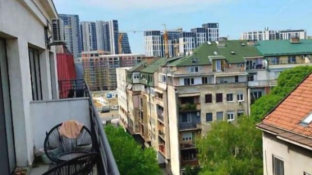 Stan, četvorosoban, Prodaja, 79m2, Centar, Savski venac, Risanska