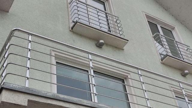 Kuća, Petosoban, Izdavanje, 200m2, Batajnica, Zemun, Kralja Vladislava