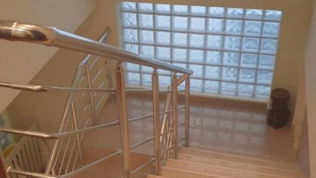Kuća, Petosoban, Izdavanje, 200m2, Batajnica, Zemun, Kralja Vladislava