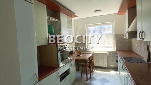 Stan, četvorosoban, Izdavanje, 130m2, Hram svetog Save, Vračar, Sokolska