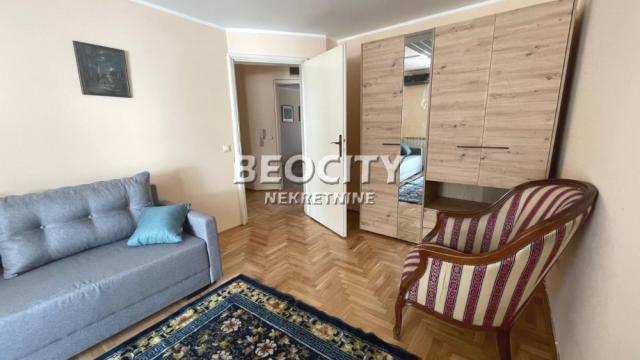 Stan, četvorosoban, Izdavanje, 130m2, Hram svetog Save, Vračar, Sokolska
