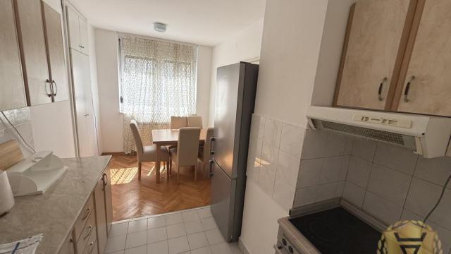 Stan, Troiposoban, Izdavanje, 75m2, Filmski grad, Čukarica, Aljehinova
