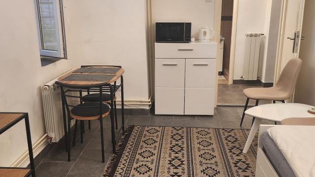 Stan, Jednosoban, Izdavanje, 20m2, Čubrina