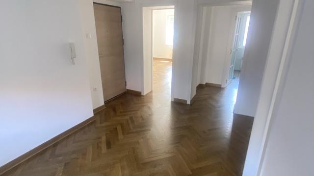 Stan, Trosoban, Prodaja, 78m2, Južni bulevar