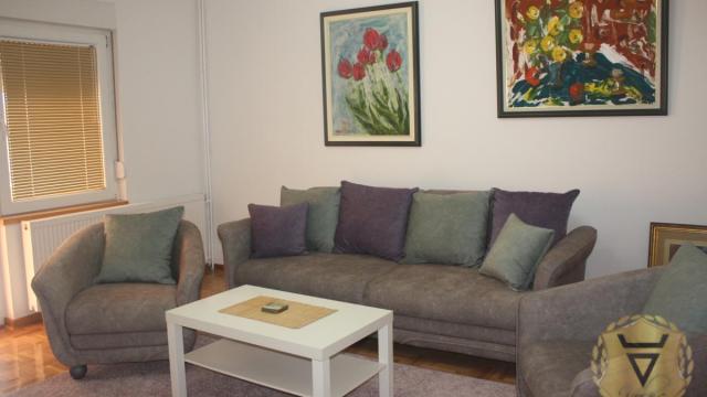 Kuća, Petosoban, Izdavanje, 120m2, Ledine, Novi Beograd, Odžačarska