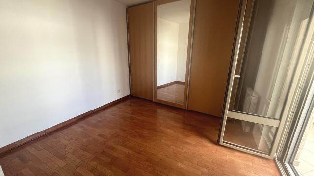 Stan, Trosoban, Izdavanje, 203m2, Patrijarha Varnave