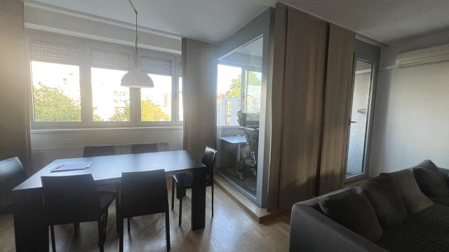 Stan, četvorosoban, Prodaja, 104m2, Žorža Klemansoa