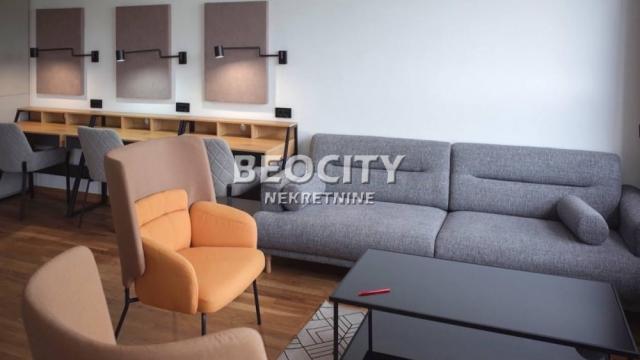Poslovni prostor, Izdavanje, 250m2, Karaburma, Palilula, Višnjička 30