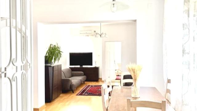 Stan, četvorosoban, Izdavanje, 100m2, Trg Republike, Stari grad, Kolarčeva