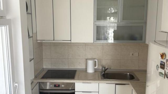 Stan, četvorosoban, Izdavanje, 100m2, Trg Republike, Stari grad, Kolarčeva